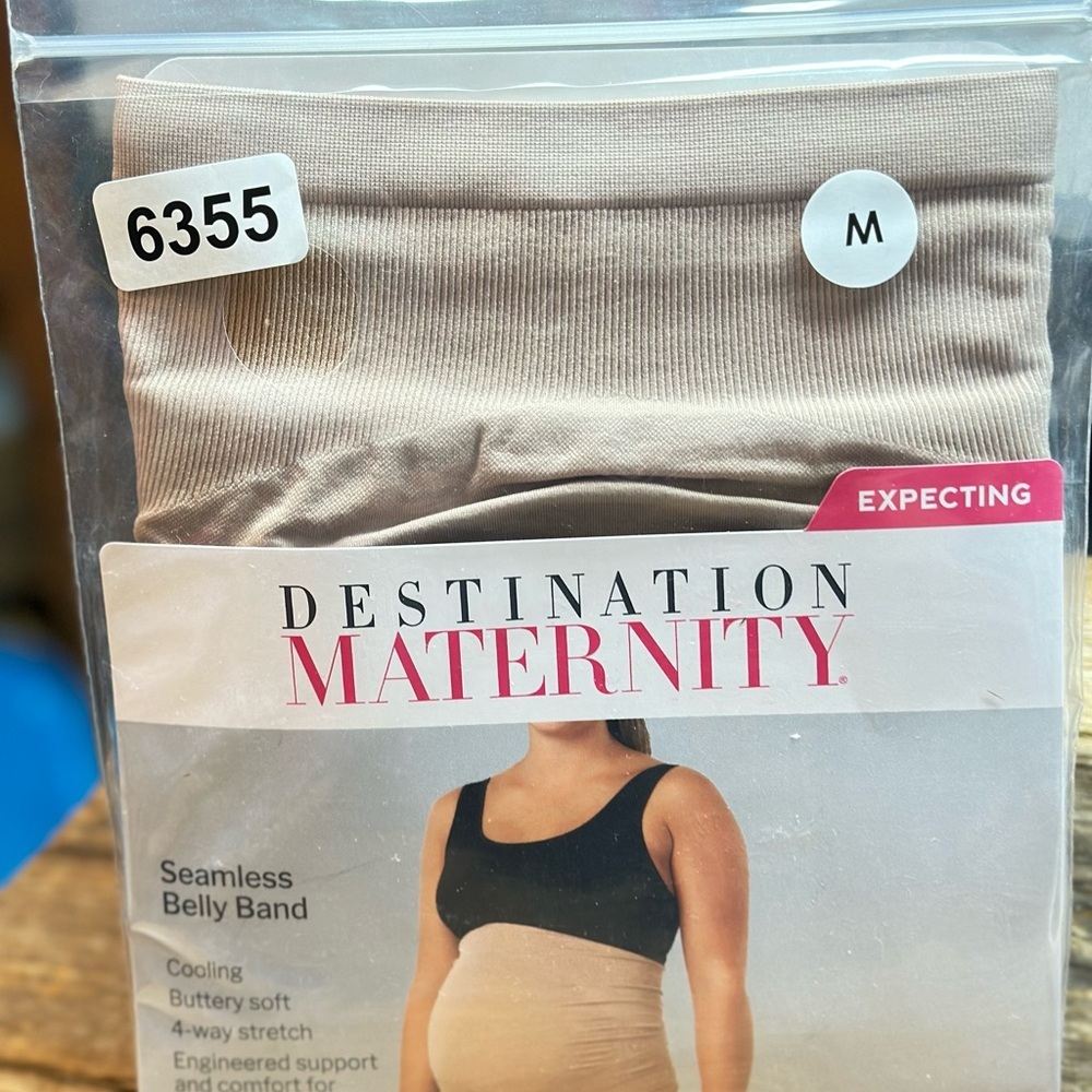 Destination maternity medium  seamless belly band cooling butter soft new